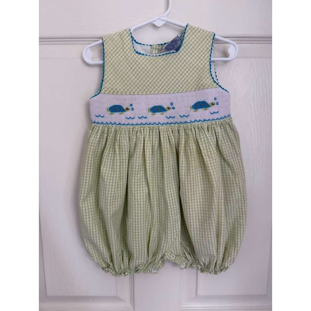 Carriage Boutiques Baby Girls Smocked Bubble Romper 24M Whale